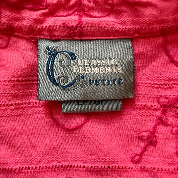 Classic Elements Mid-Sleeve Button Down Blouse - Picture 2 of 5